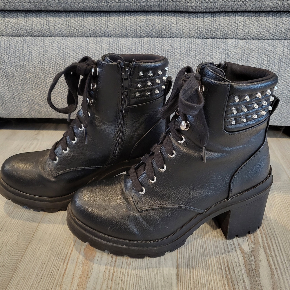 Stylish Black Lace-Up Boots with Studded Detail